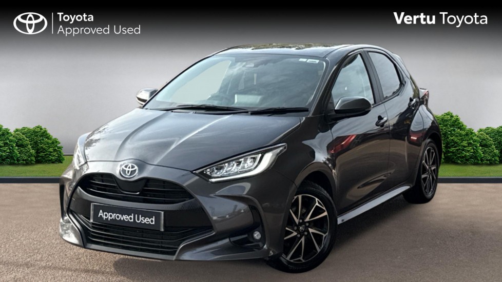 Toyota Yaris 1.5 Hybrid Design 5dr CVT Hybrid Hatchback - Image 3