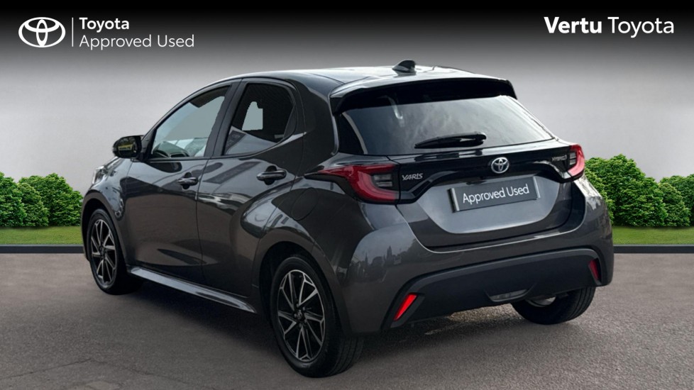Toyota Yaris 1.5 Hybrid Design 5dr CVT Hybrid Hatchback - Image 4