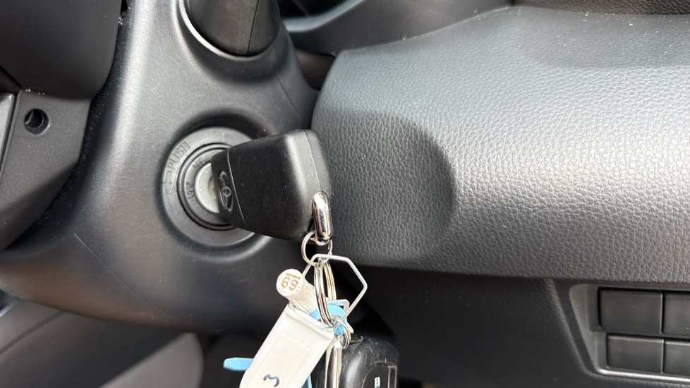 Toyota Yaris 1.5 Hybrid Design 5dr CVT Hybrid Hatchback - Image 16
