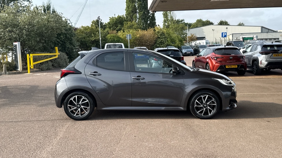 Toyota Yaris 1.5 Hybrid Design 5dr CVT Hybrid Hatchback - Image 23