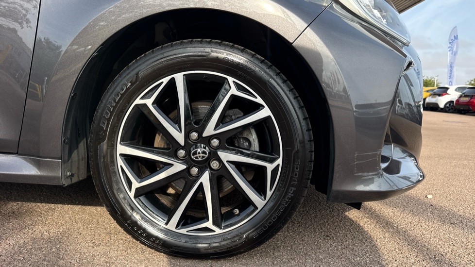 Toyota Yaris 1.5 Hybrid Design 5dr CVT Hybrid Hatchback - Image 25