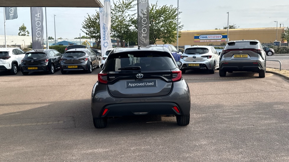 Toyota Yaris 1.5 Hybrid Design 5dr CVT Hybrid Hatchback - Image 26