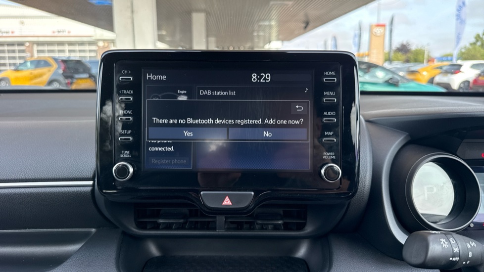 Toyota Yaris 1.5 Hybrid Design 5dr CVT Hybrid Hatchback - Image 40