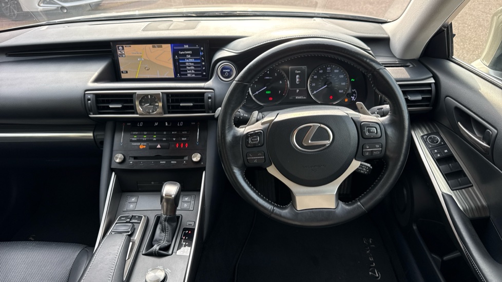 Lexus IS 300h Advance 4dr CVT Auto Hybrid Saloon - Image 6