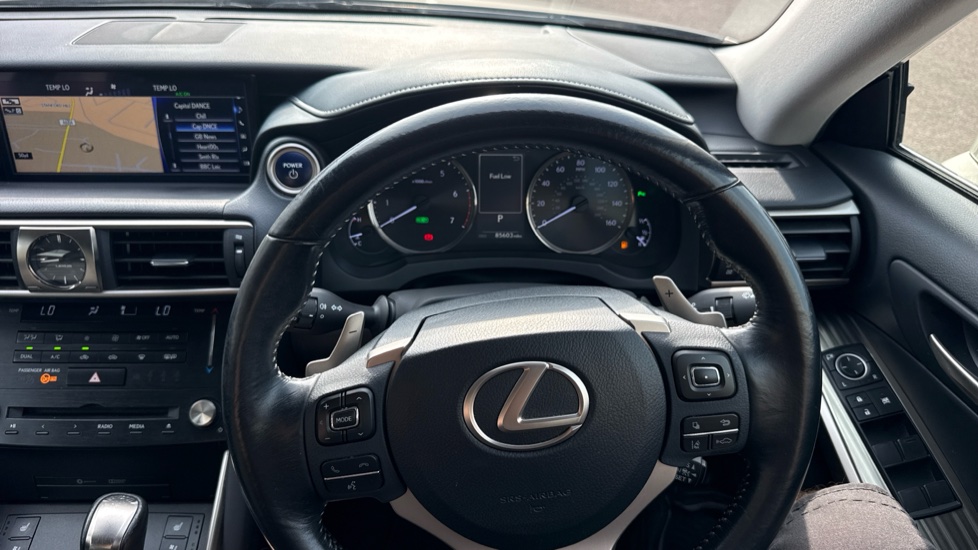 Lexus IS 300h Advance 4dr CVT Auto Hybrid Saloon - Image 7