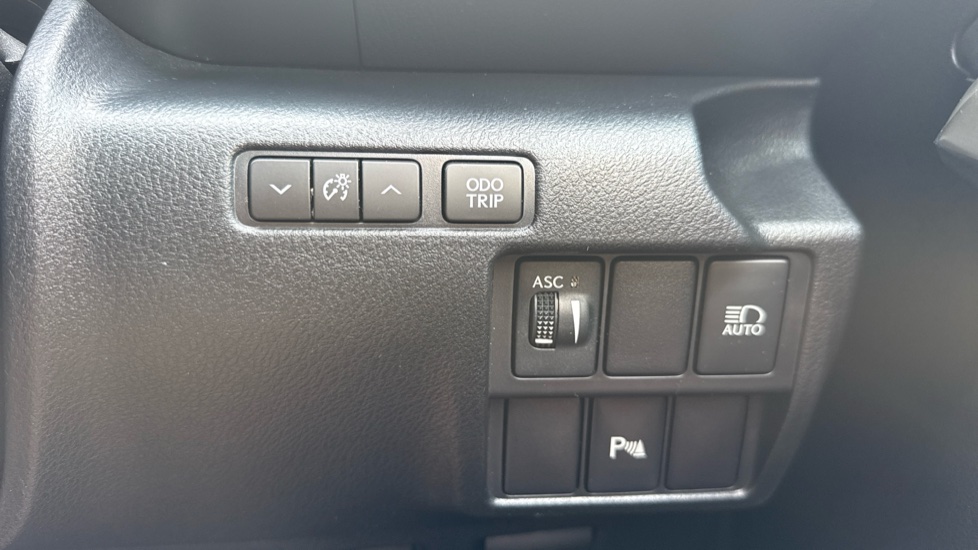 Lexus IS 300h Advance 4dr CVT Auto Hybrid Saloon - Image 53