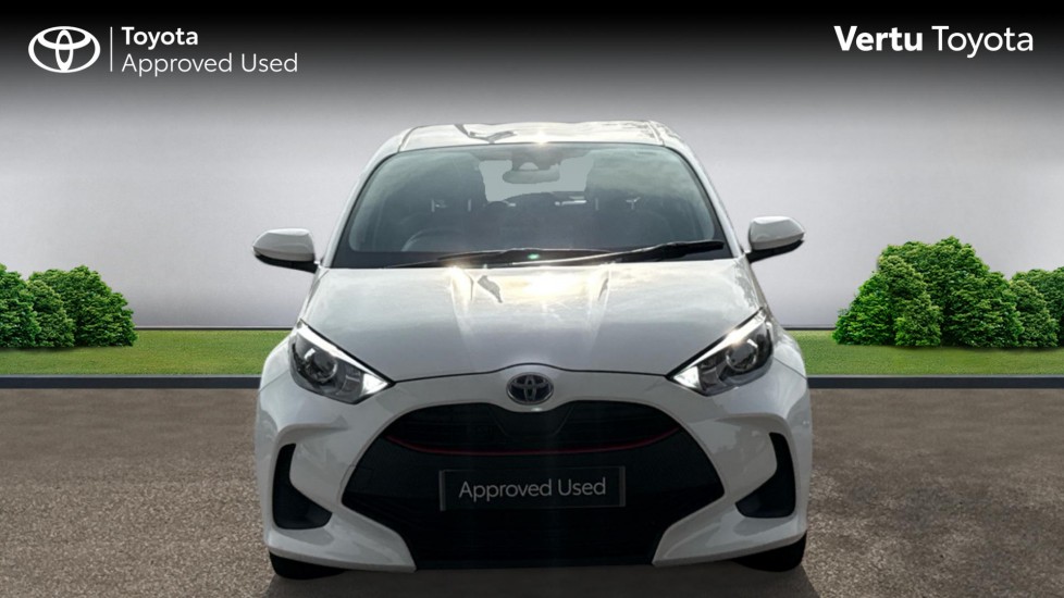 Toyota Yaris 1.5 Hybrid Icon 5dr CVT Hybrid Hatchback - Image 22