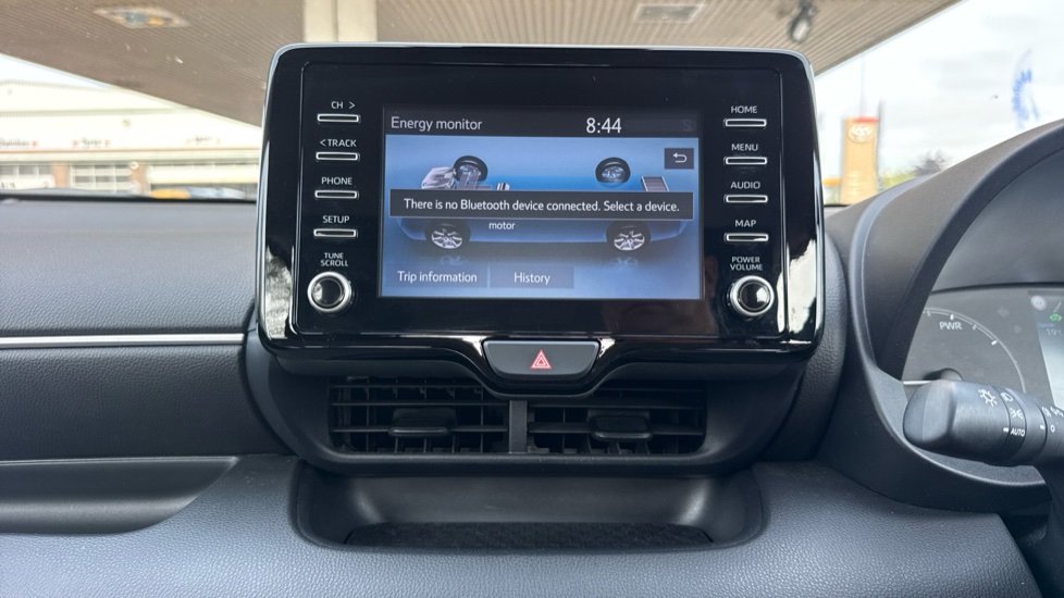 Toyota Yaris 1.5 Hybrid Icon 5dr CVT Hybrid Hatchback - Image 40