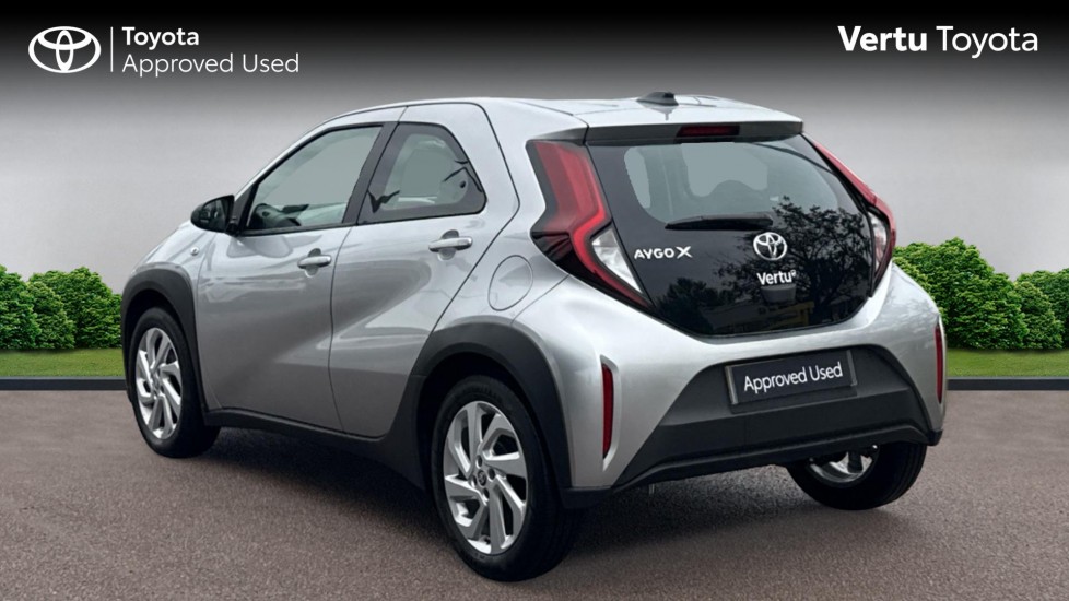 Toyota Aygo X 1.0 VVT-i Pure 5dr Auto Petrol Hatchback - Image 4