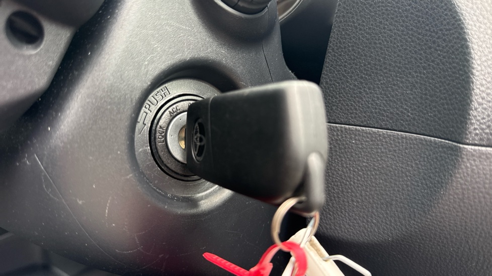 Toyota Aygo X 1.0 VVT-i Pure 5dr Auto Petrol Hatchback - Image 16