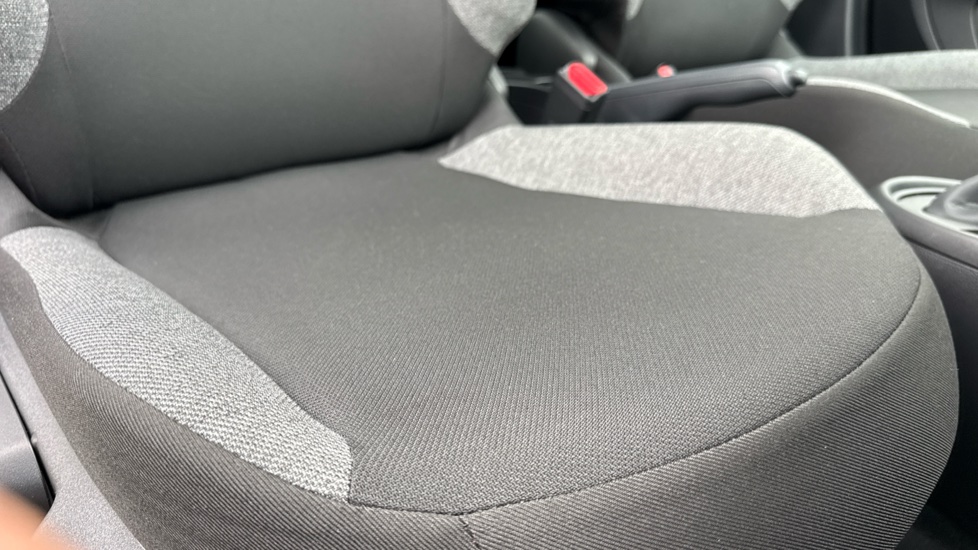 Toyota Aygo X 1.0 VVT-i Pure 5dr Auto Petrol Hatchback - Image 17
