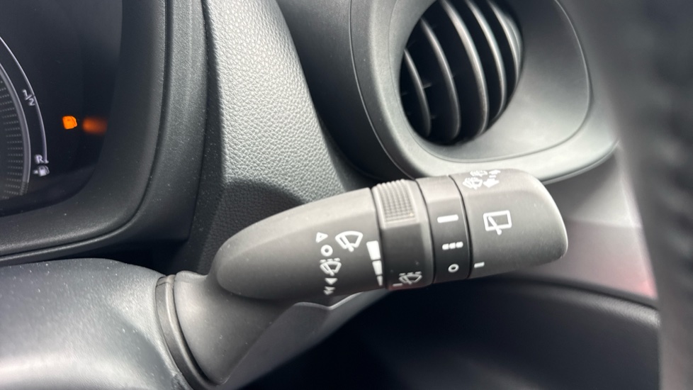 Toyota Aygo X 1.0 VVT-i Pure 5dr Auto Petrol Hatchback - Image 34