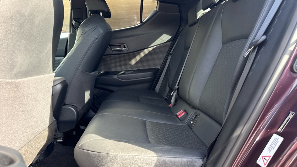 Toyota C-HR 1.8 Hybrid Excel 5dr CVT Hybrid Hatchback - Image 15