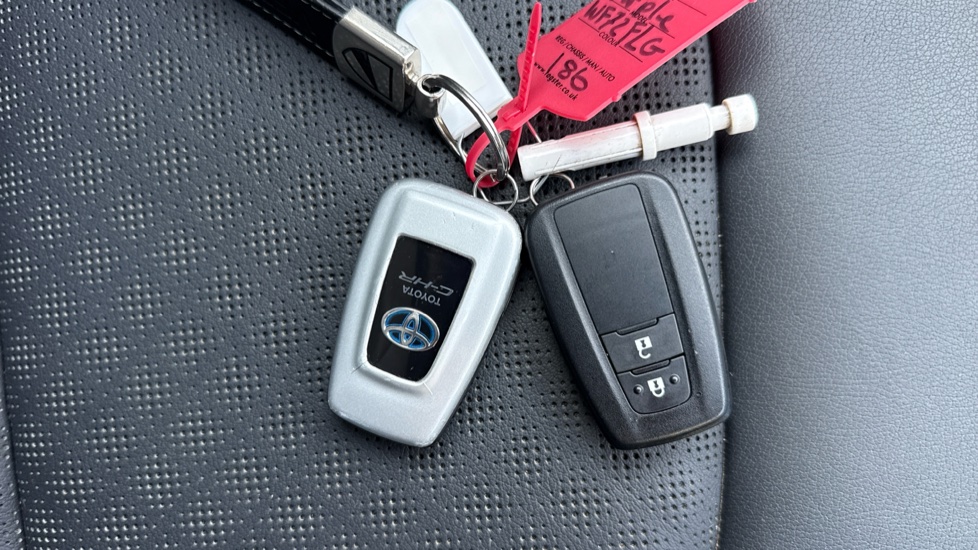 Toyota C-HR 1.8 Hybrid Excel 5dr CVT Hybrid Hatchback - Image 28