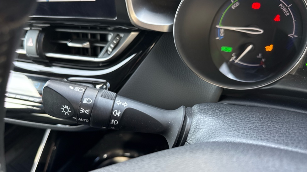 Toyota C-HR 1.8 Hybrid Excel 5dr CVT Hybrid Hatchback - Image 33
