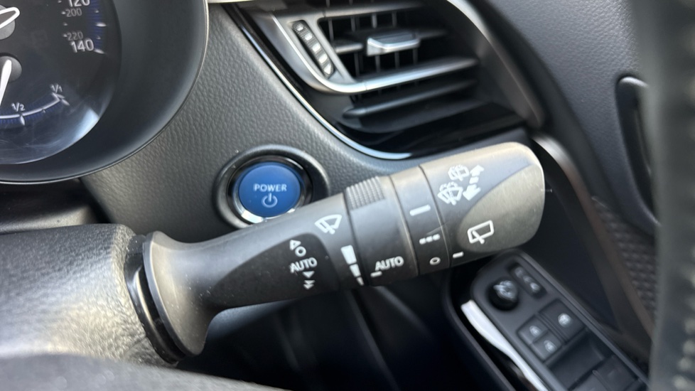 Toyota C-HR 1.8 Hybrid Excel 5dr CVT Hybrid Hatchback - Image 34