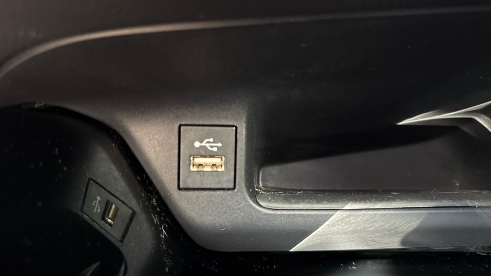 Toyota C-HR 1.8 Hybrid Excel 5dr CVT Hybrid Hatchback - Image 37