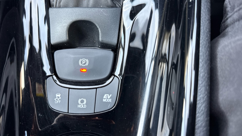 Toyota C-HR 1.8 Hybrid Excel 5dr CVT Hybrid Hatchback - Image 45
