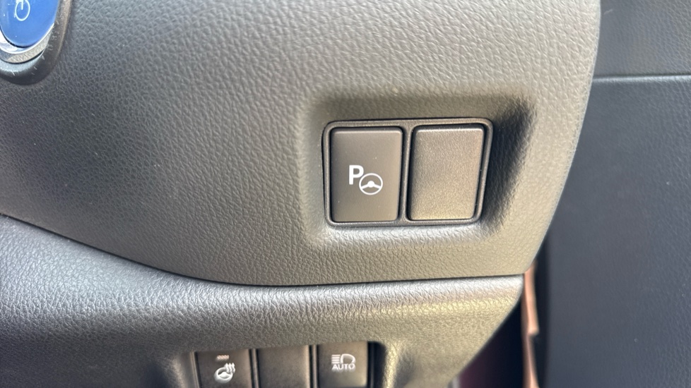 Toyota C-HR 1.8 Hybrid Excel 5dr CVT Hybrid Hatchback - Image 50