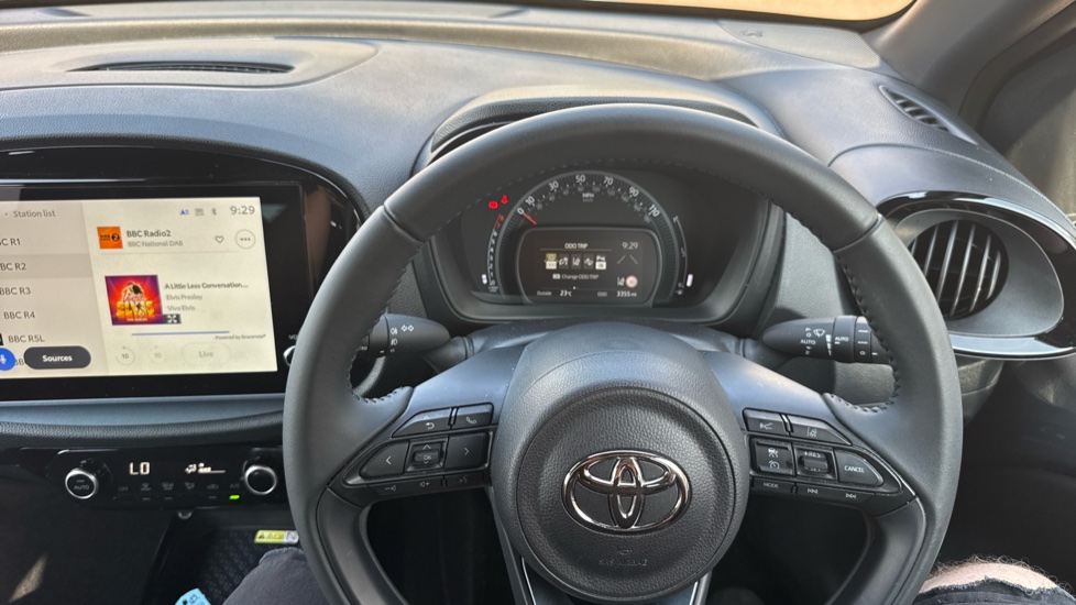 Toyota Aygo X 1.0 VVT-i Exclusive 5dr Petrol Hatchback - Image 7