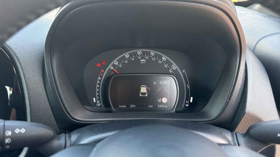 Toyota Aygo X 1.0 VVT-i Exclusive 5dr Petrol Hatchback - Image 11