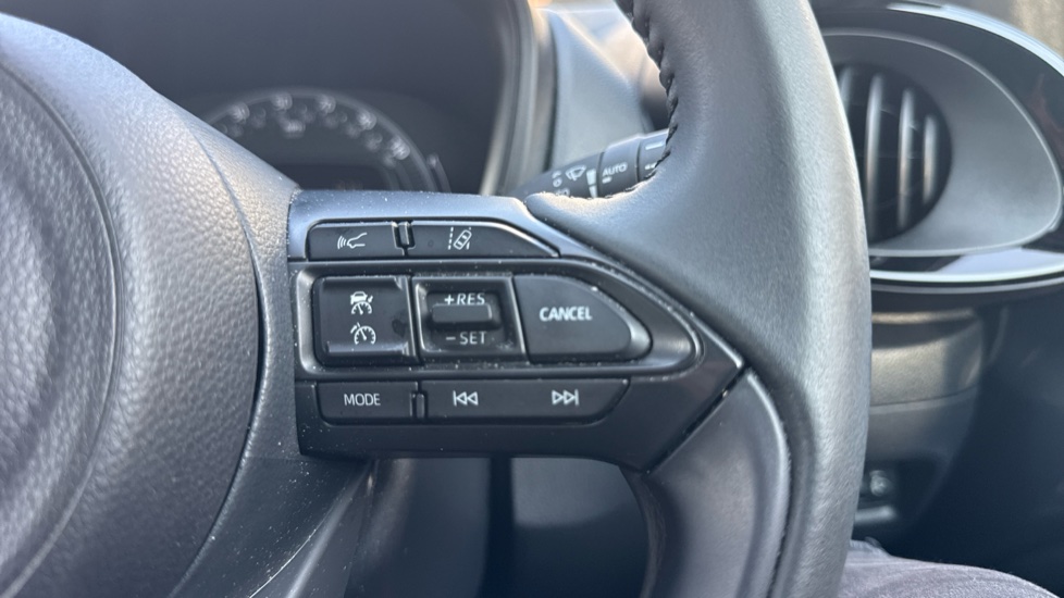 Toyota Aygo X 1.0 VVT-i Exclusive 5dr Petrol Hatchback - Image 31