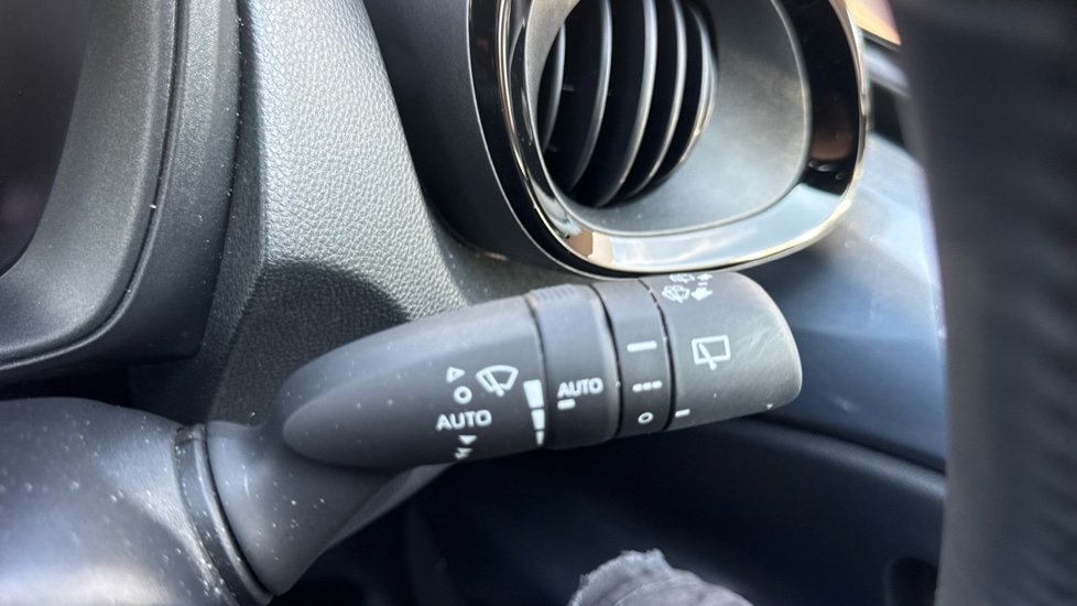 Toyota Aygo X 1.0 VVT-i Exclusive 5dr Petrol Hatchback - Image 34