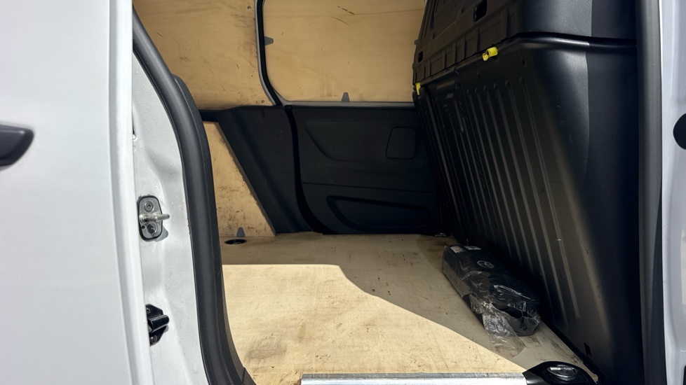 Toyota Proace City L1 Diesel 1.5D 100 Active Van - Image 8
