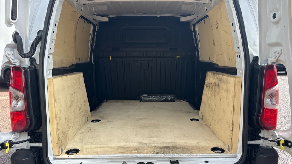 Toyota Proace City L1 Diesel 1.5D 100 Active Van - Image 13