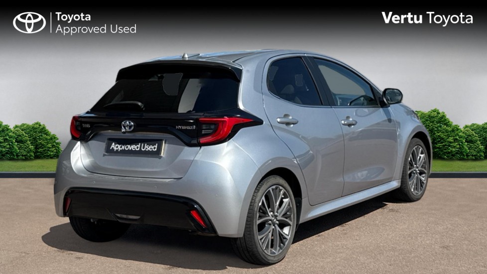 Toyota Yaris 1.5 Hybrid Excel 5dr CVT Hybrid Hatchback - Image 2