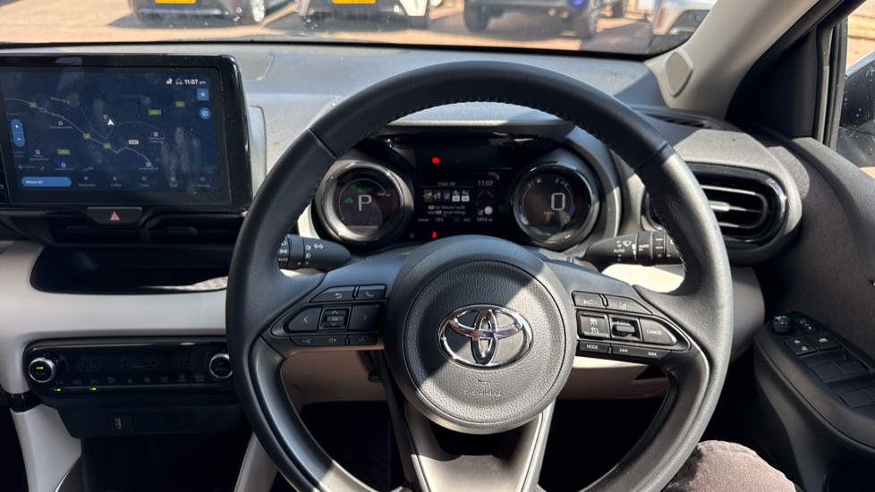 Toyota Yaris 1.5 Hybrid Excel 5dr CVT Hybrid Hatchback - Image 10