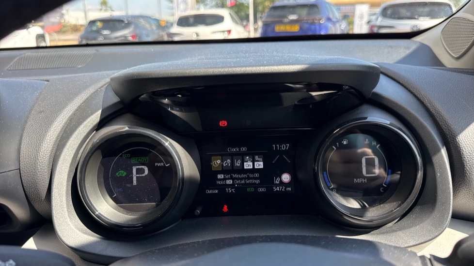 Toyota Yaris 1.5 Hybrid Excel 5dr CVT Hybrid Hatchback - Image 11
