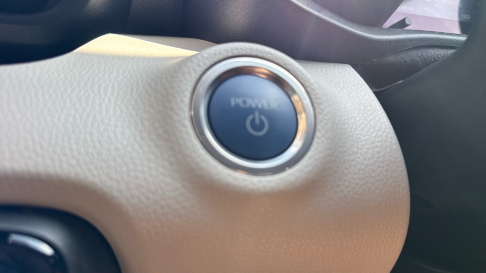 Toyota Yaris 1.5 Hybrid Excel 5dr CVT Hybrid Hatchback - Image 16