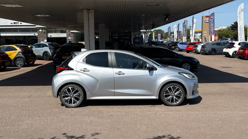 Toyota Yaris 1.5 Hybrid Excel 5dr CVT Hybrid Hatchback - Image 23