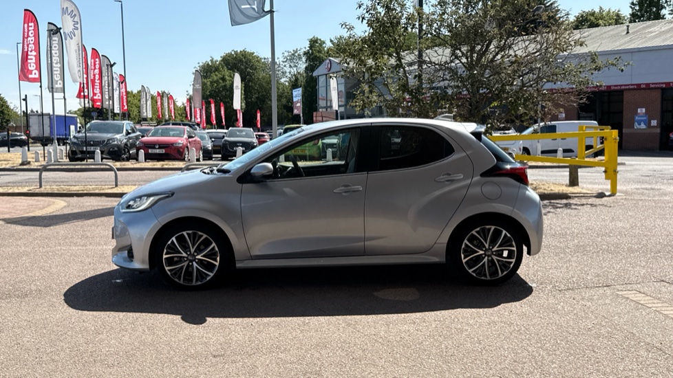 Toyota Yaris 1.5 Hybrid Excel 5dr CVT Hybrid Hatchback - Image 24