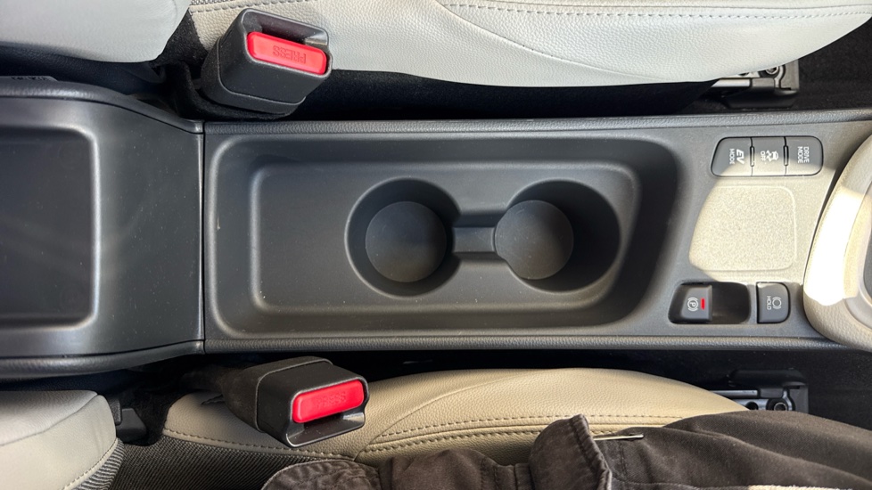 Toyota Yaris 1.5 Hybrid Excel 5dr CVT Hybrid Hatchback - Image 47