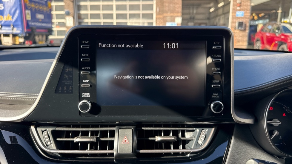 Toyota C-HR 1.8 Hybrid Icon 5dr CVT Hybrid Hatchback - Image 9
