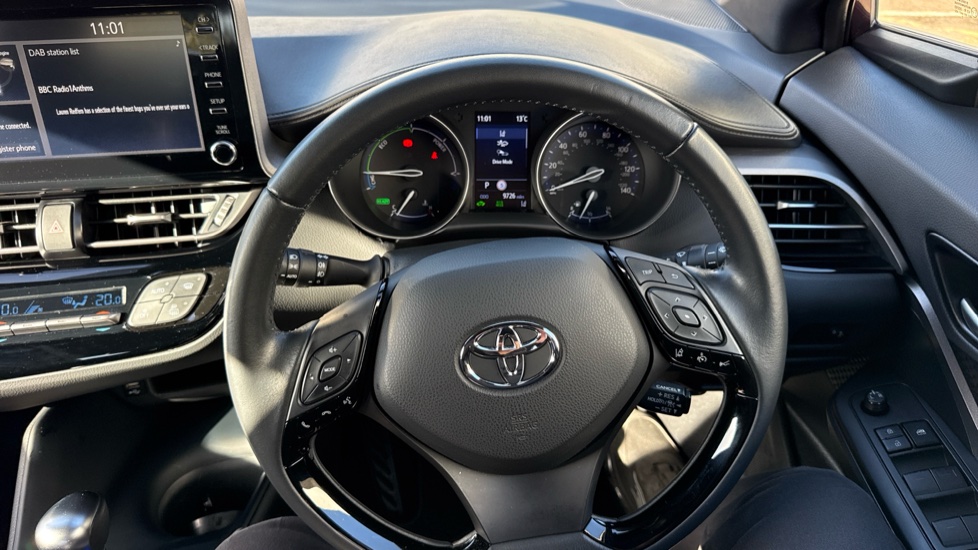 Toyota C-HR 1.8 Hybrid Icon 5dr CVT Hybrid Hatchback - Image 10