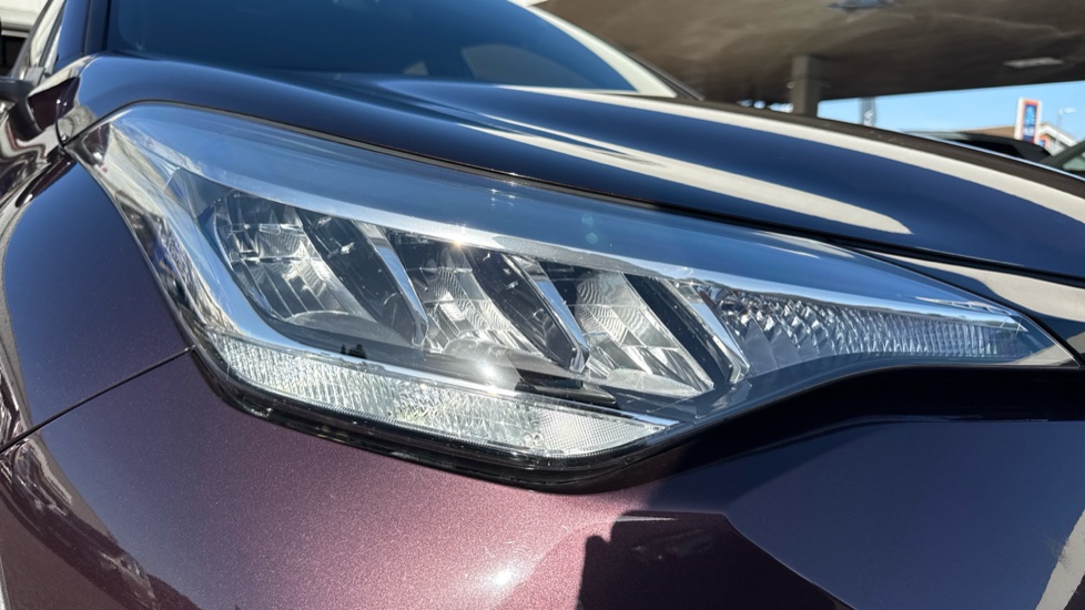 Toyota C-HR 1.8 Hybrid Icon 5dr CVT Hybrid Hatchback - Image 20
