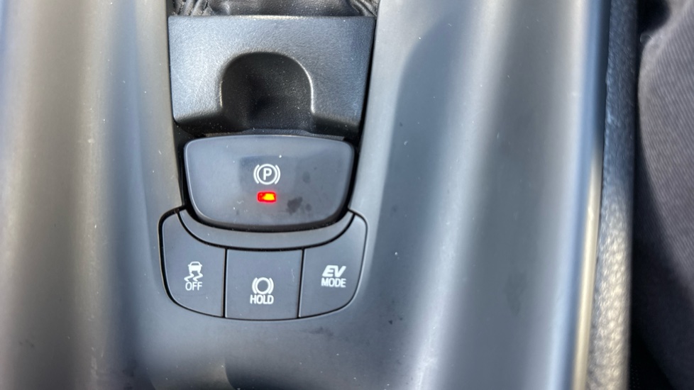 Toyota C-HR 1.8 Hybrid Icon 5dr CVT Hybrid Hatchback - Image 44