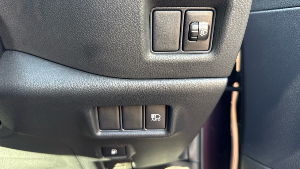 Toyota C-HR 1.8 Hybrid Icon 5dr CVT Hybrid Hatchback - Image 49