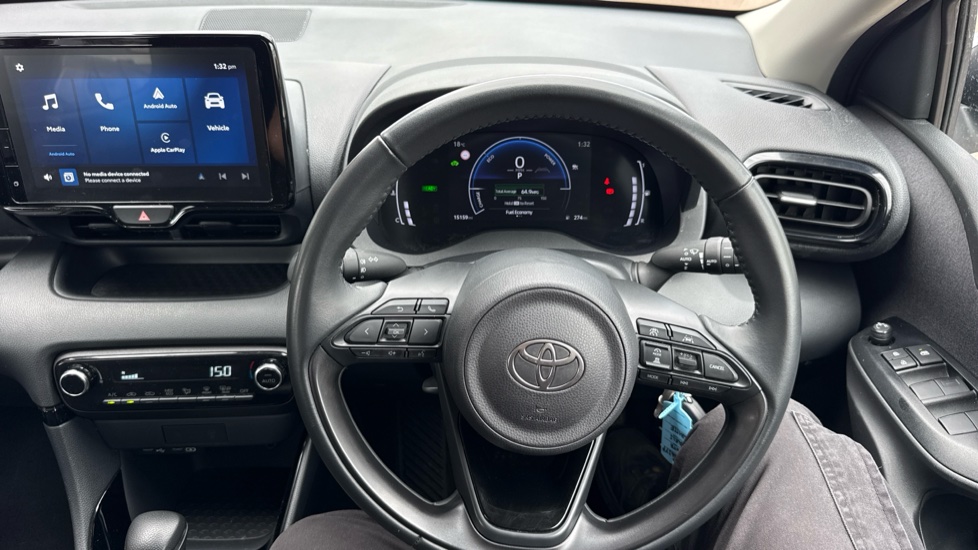 Toyota Yaris 1.5 Hybrid Design 5dr CVT Hybrid Hatchback - Image 7