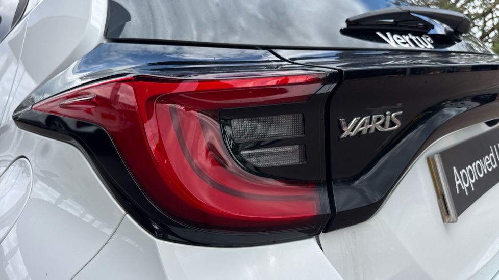 Toyota Yaris 1.5 Hybrid Design 5dr CVT Hybrid Hatchback - Image 21