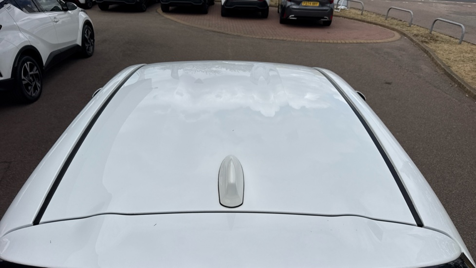 Toyota Yaris 1.5 Hybrid Design 5dr CVT Hybrid Hatchback - Image 29