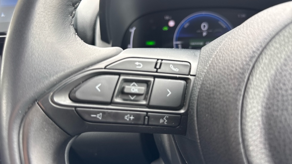 Toyota Yaris 1.5 Hybrid Design 5dr CVT Hybrid Hatchback - Image 38
