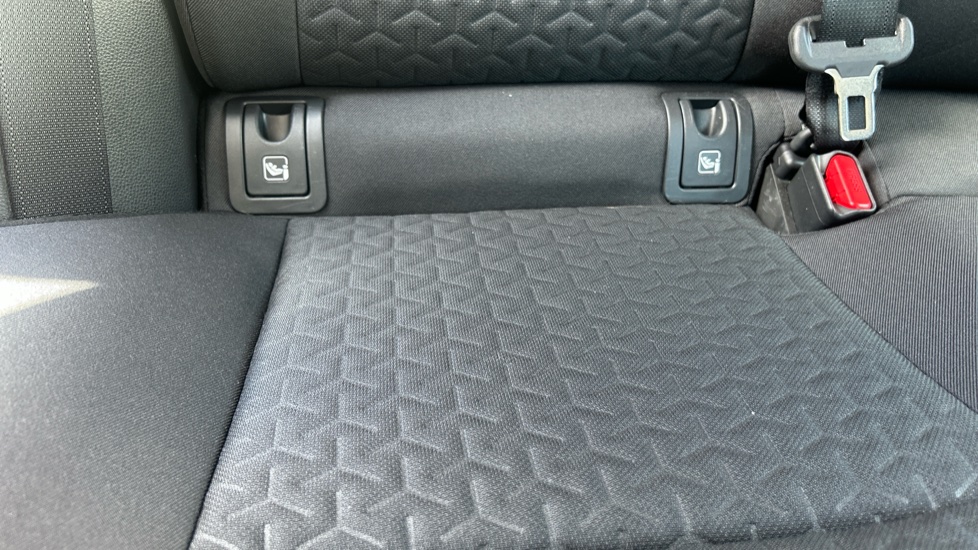 Toyota Yaris Cross 1.5 Hybrid Icon 5dr CVT Hybrid Estate - Image 14