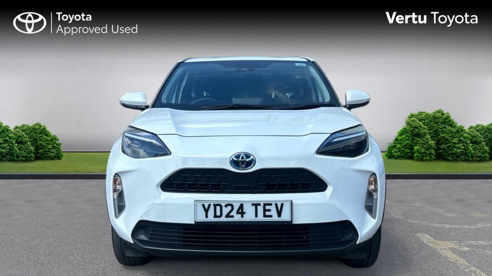 Toyota Yaris Cross 1.5 Hybrid Icon 5dr CVT Hybrid Estate - Image 22