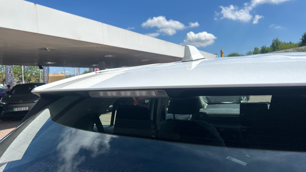 Toyota Yaris Cross 1.5 Hybrid Icon 5dr CVT Hybrid Estate - Image 30