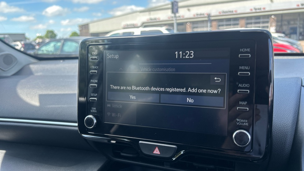 Toyota Yaris Cross 1.5 Hybrid Icon 5dr CVT Hybrid Estate - Image 31