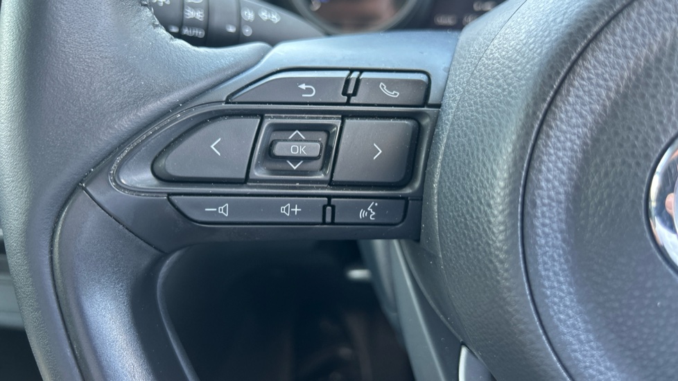 Toyota Yaris Cross 1.5 Hybrid Icon 5dr CVT Hybrid Estate - Image 40